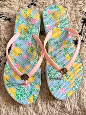 Lilly Pulitzer- Lemon Flip Flops